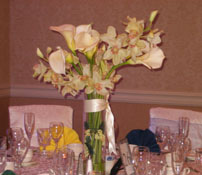 Calla Lily Centerpiece with ribbon