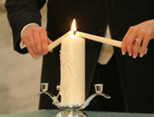Unity candle as a creative idea for a wedding