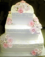 Simple wedding cakes with flowers