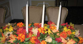 Stunning centerpieces with candles and flowers