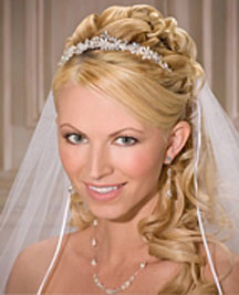 Wedding hairstyles for curly hair half up half down