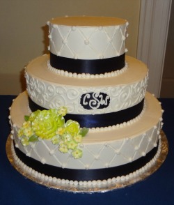 Wedding cake with ribbon