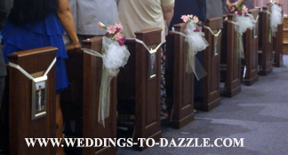 Unique ideas for wedding ceremony decorating the pews