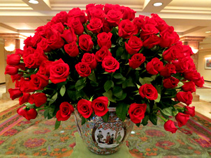 Unique wedding centerpieces dozens of roses