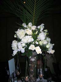 Wedding centerpiece with white flowers