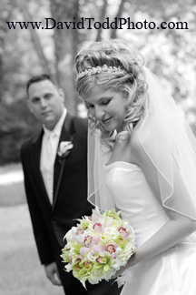  Wedding Photography Techniques Black and White Photo with colored floral bouquet,