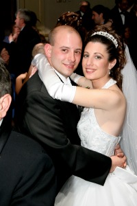 Picture of bridal couple dancing their first dance