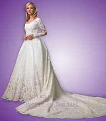 Wedding dresses with sleevesmade of lace