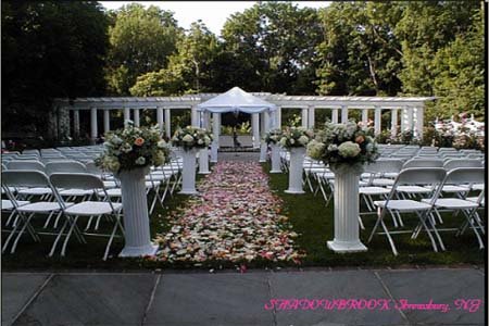 Unique outdoor wedding ideas aisle of flower petals