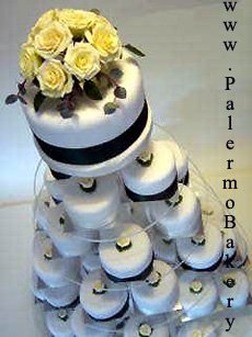 Picture of a wedding cake made of cupcakes